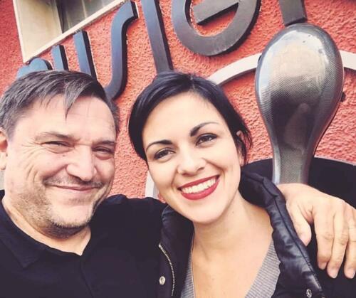 Marta Mulero con el productor Paco Ortega